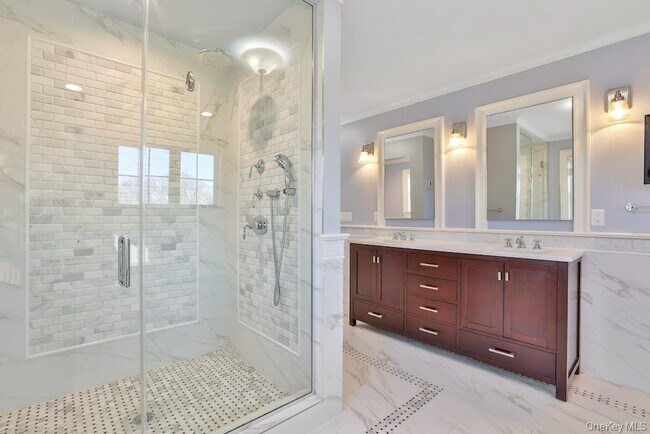 Building Photo - 34 Renfrew Rd