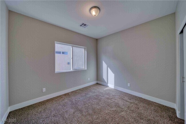 Building Photo - 610 San Lorenzo St