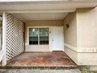 Building Photo - 1080 Rainbow Dr