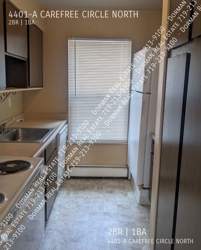 Building Photo - 4401 Carefree Cir N