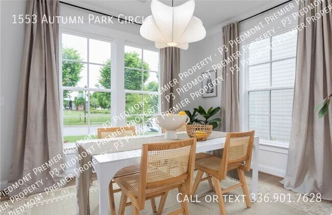 Building Photo - 1553 Autumn Park Cir