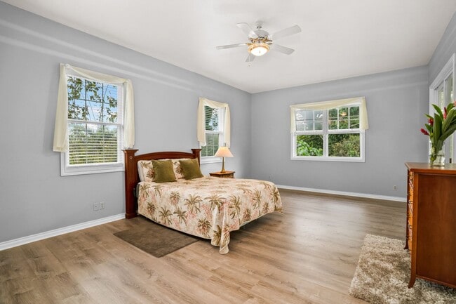 Building Photo - 4 Bedroom 3 Bath Home in Waioli Gardens