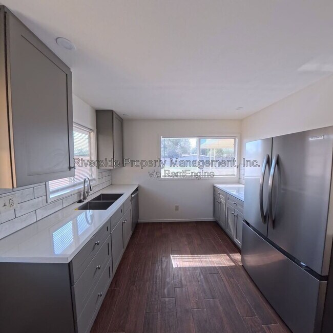 Building Photo - 4084 St George Pl