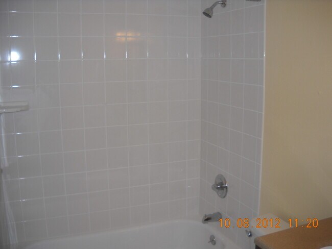 Building Photo - One Bedroom in Wimbledon!