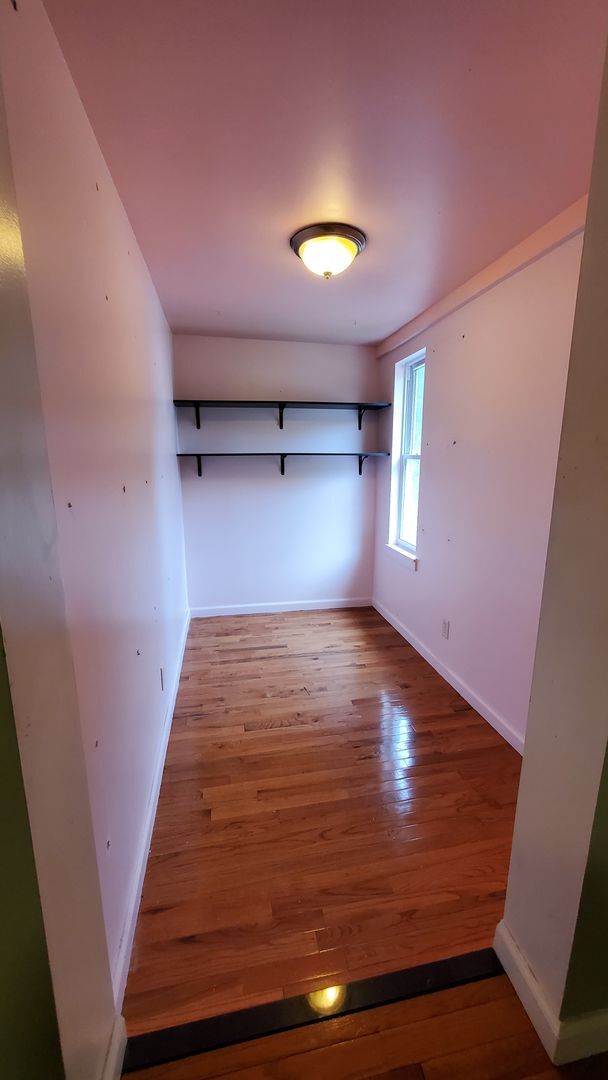 Building Photo - 4 Bedroom House for Rent