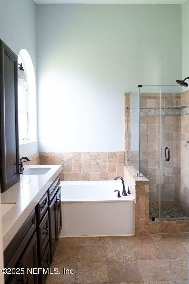 Building Photo - 2779 Chesterbrook Ct