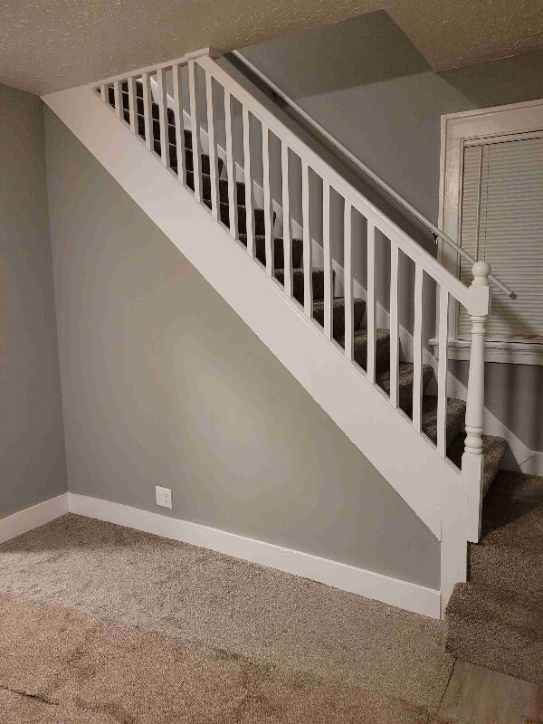 Building Photo - 320 Lockwood Ave