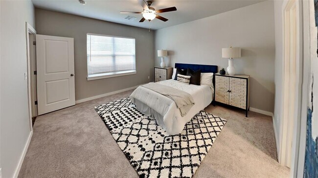 Building Photo - 17024 Buck Cir