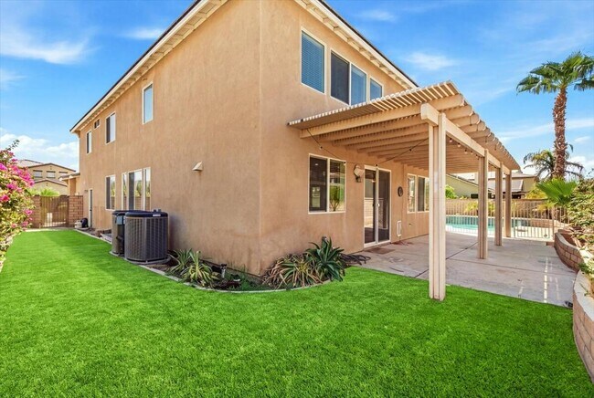 Building Photo - 37559 Durwent Dr