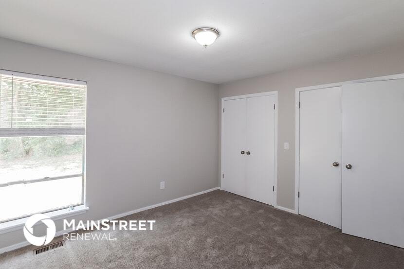 Building Photo - 3800 NW 125th St