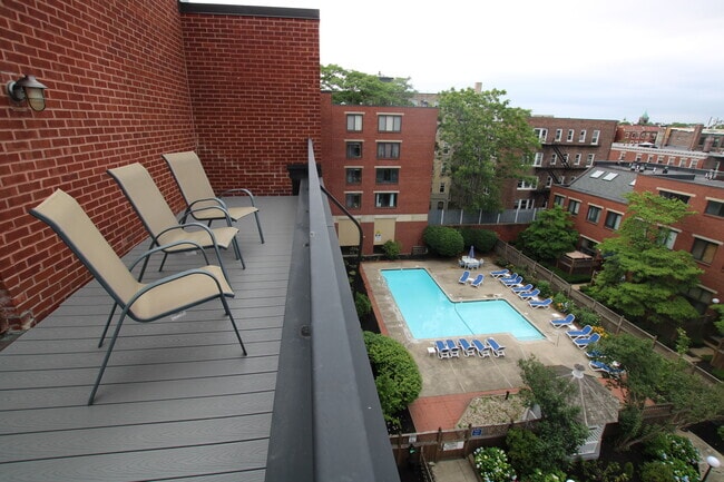 Building Photo - 85 Brainerd Rd