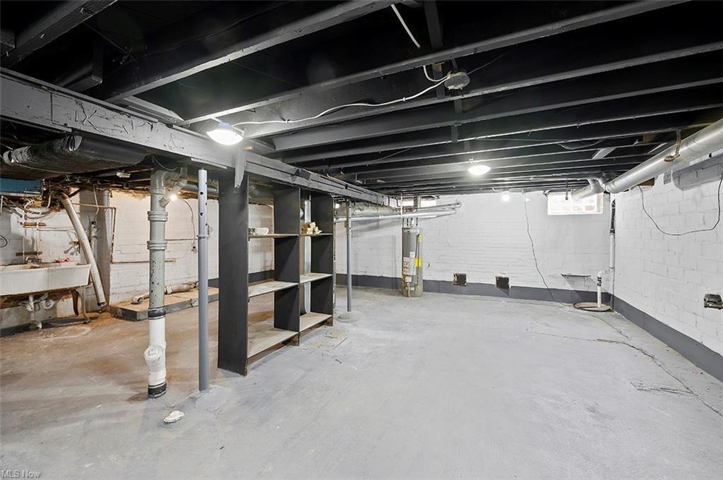 Building Photo - 3785 Washington Blvd