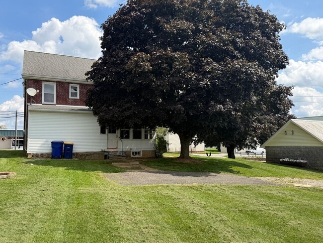 Building Photo - 7144 Susquehanna Trail S