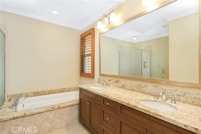 Building Photo - 220 Kempton