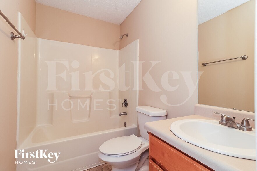 Building Photo - 124 Swafford Dr