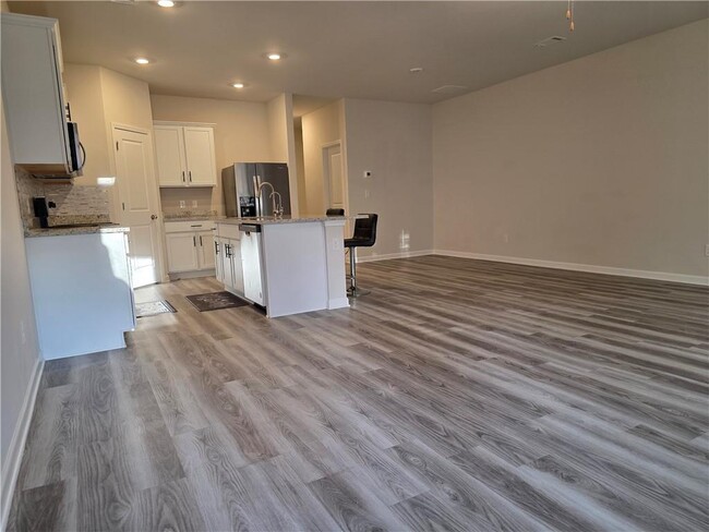 Building Photo - 4169 Oakwood Ter Ct