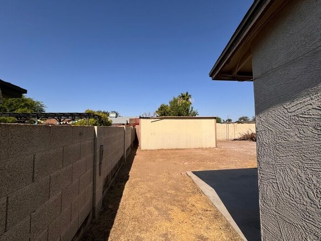 Building Photo - Wedgewood Park Homes