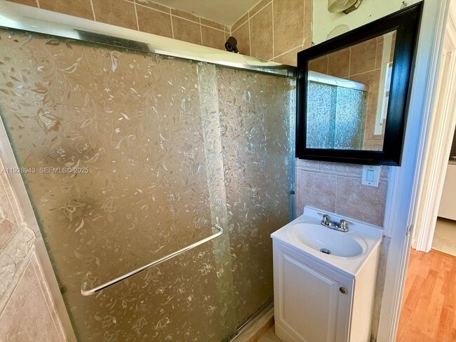 Building Photo - 5001 SW 113th Ct