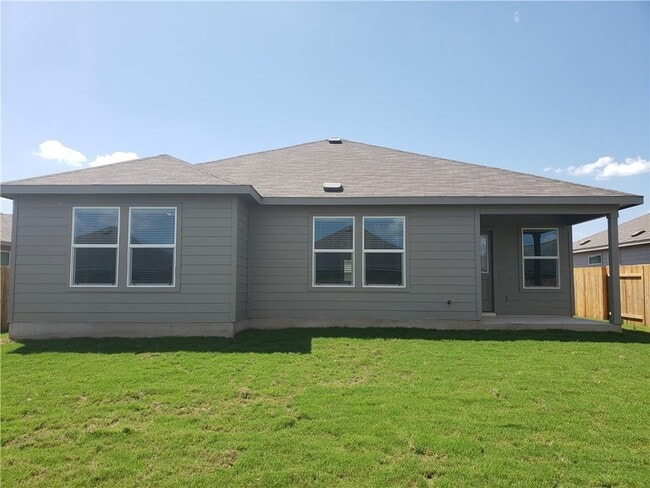 Building Photo - 104 Mountain Maple St