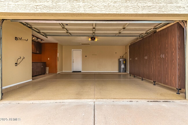 Building Photo - 4137 E Nighthawk Wy