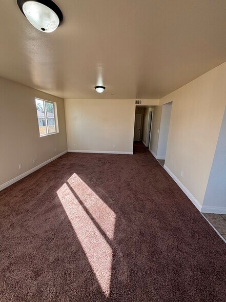 Building Photo - 130 W 102nd St