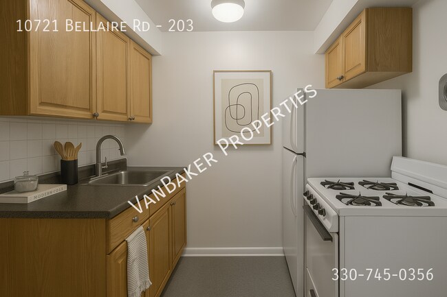 Building Photo - 10721 Bellaire Rd