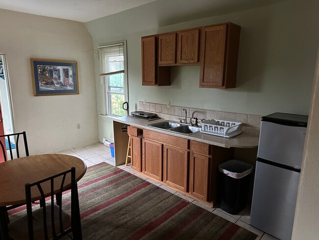 Building Photo - 1701 Brownsville Rd