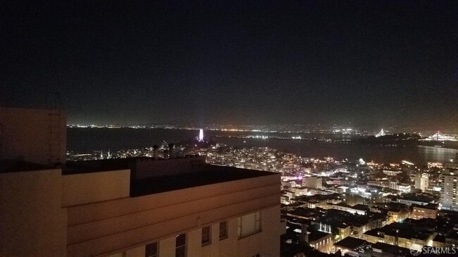 Building Photo - 1250 Jones St