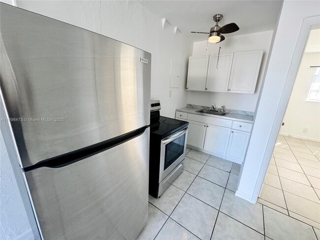 Building Photo - 825 NW 9th St