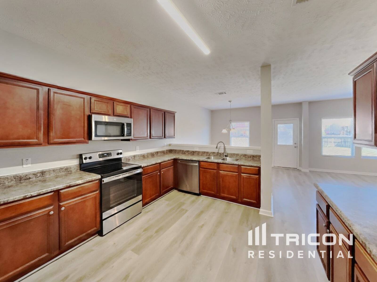 Building Photo - 75 Scotts Dr