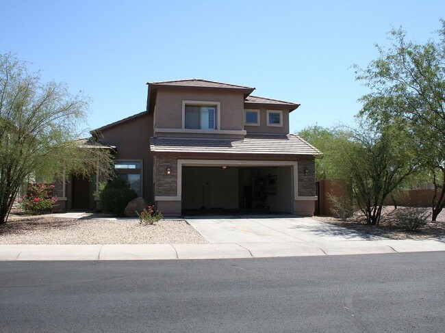 Building Photo - 25781 W Elizabeth Ave