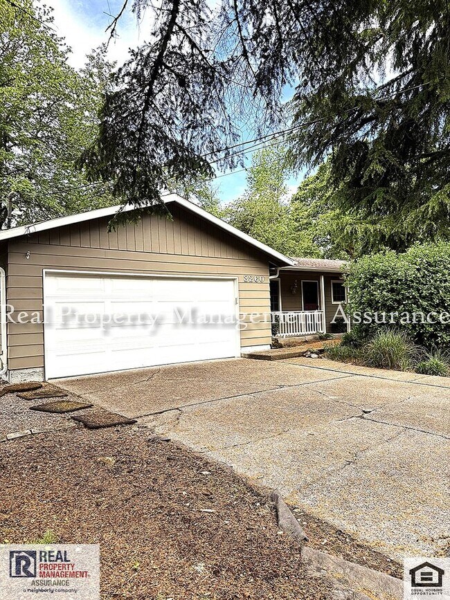 Building Photo - 3260 Arbor Dr