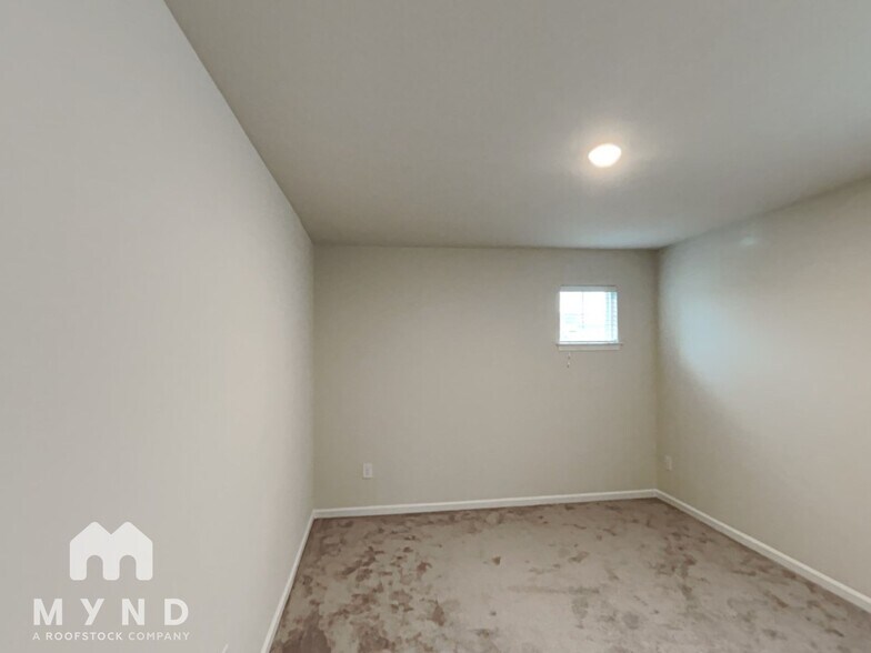 Building Photo - 16029 Seagard Cv