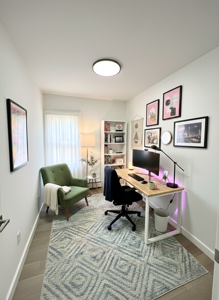 Building Photo - 198 28th St