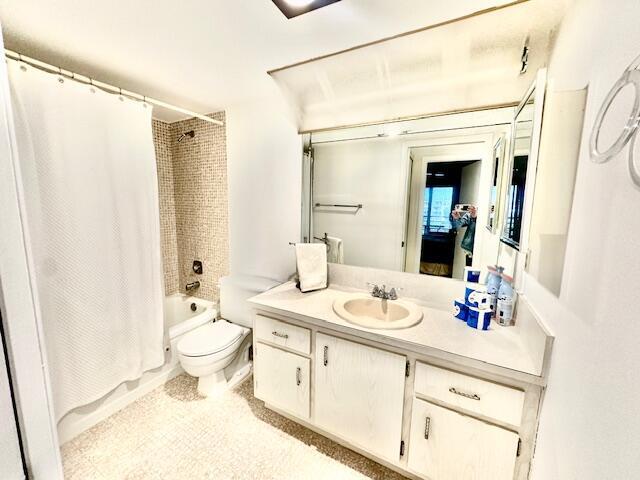 Building Photo - 3032 Hythe B