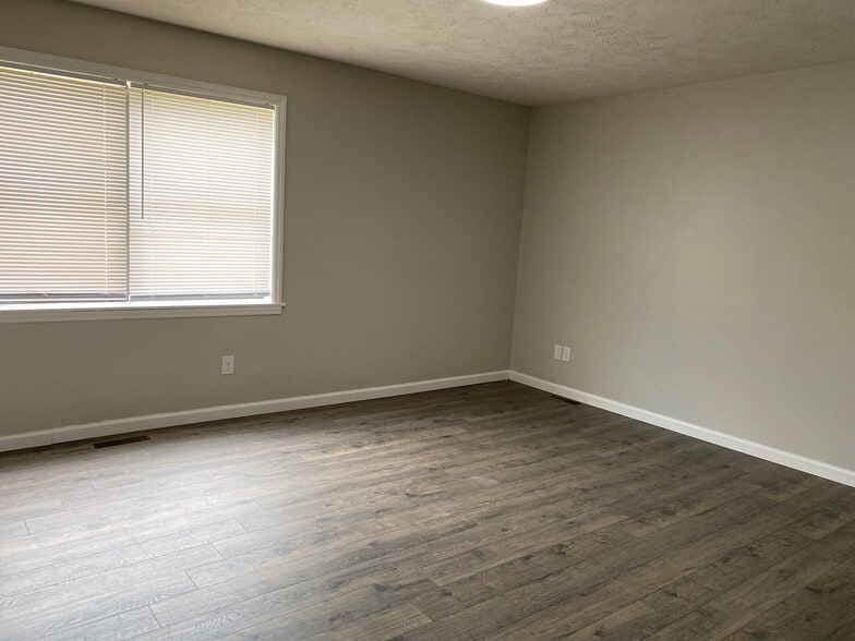Building Photo - 101 Bayberry Dr
