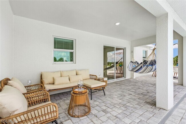 Building Photo - 3015 NW 42nd Ave