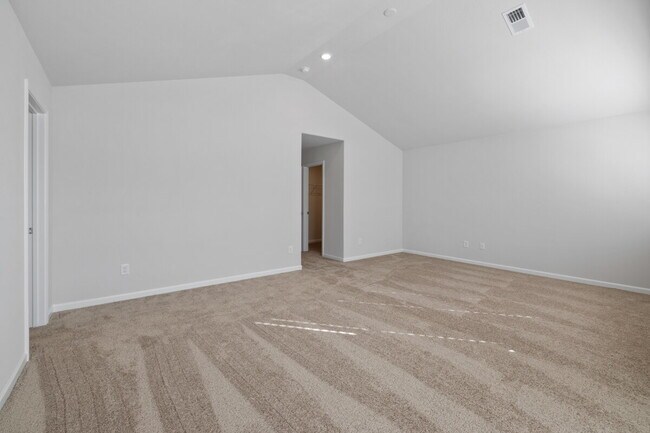 Building Photo - 2110 Briar Run Dr