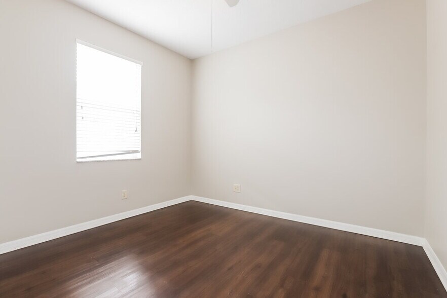 Building Photo - 18411 Dajana Ave