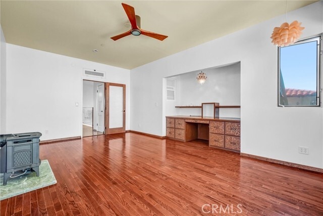 Building Photo - 628 S Irena Ave