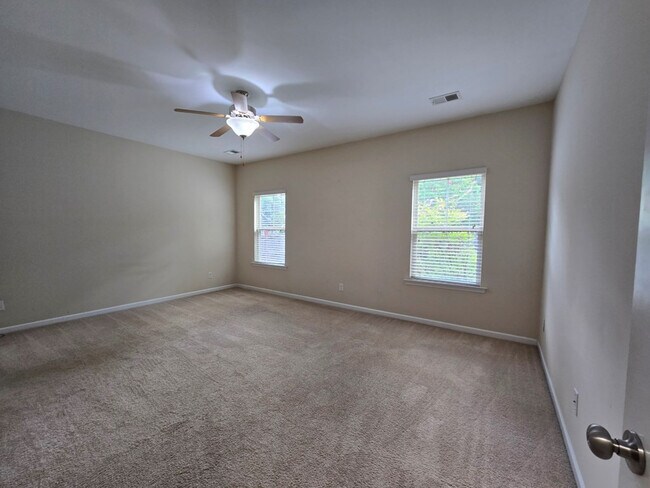 Building Photo - 1833 Talisker Dr