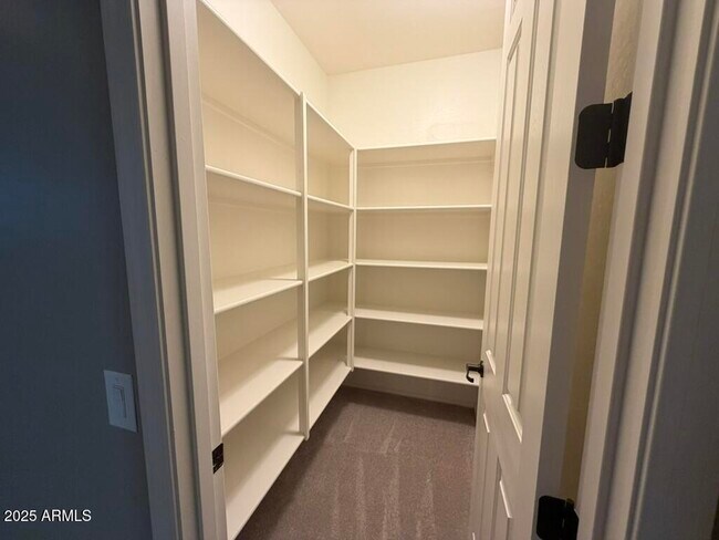 Building Photo - 297 E Kaibab Dr