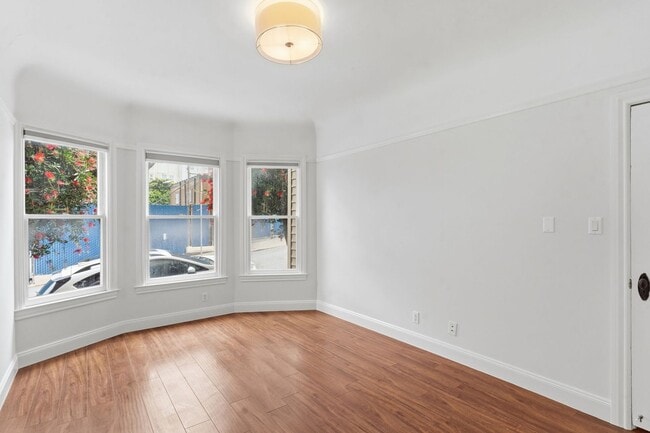 Building Photo - Lovely 2 Bed, 1 Bath Haight Ashbury Flat