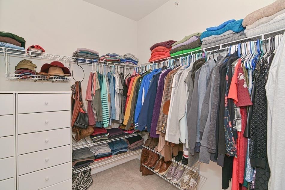 walking closet - 17 Walnut Way