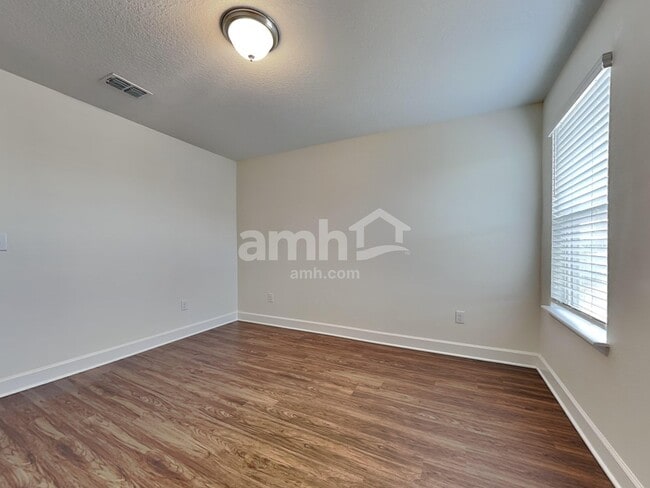 Building Photo - 3233 Bridge Haven Dr