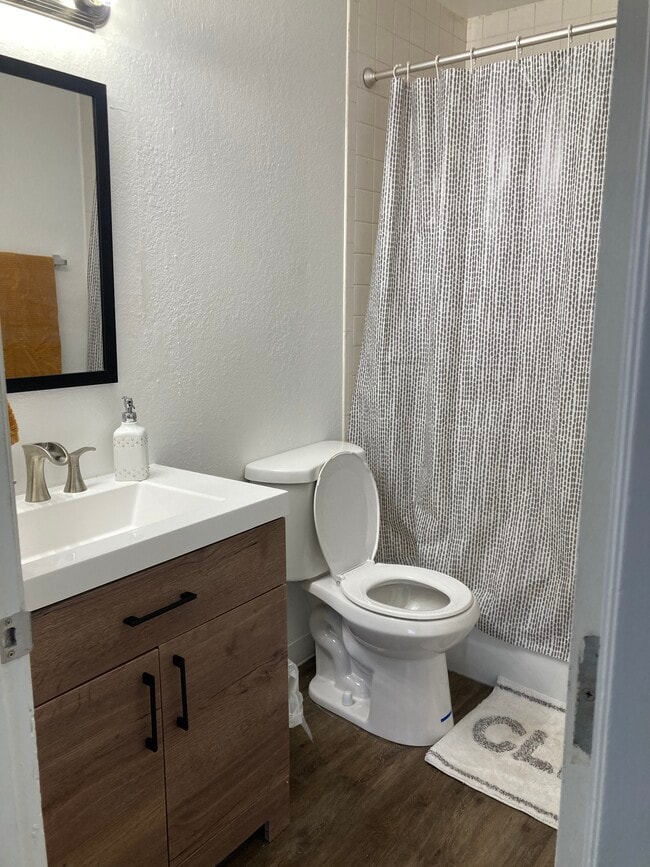 Building Photo - 1740 Muldoon Cir