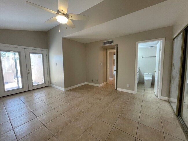 Building Photo - 5634 N 79th Way