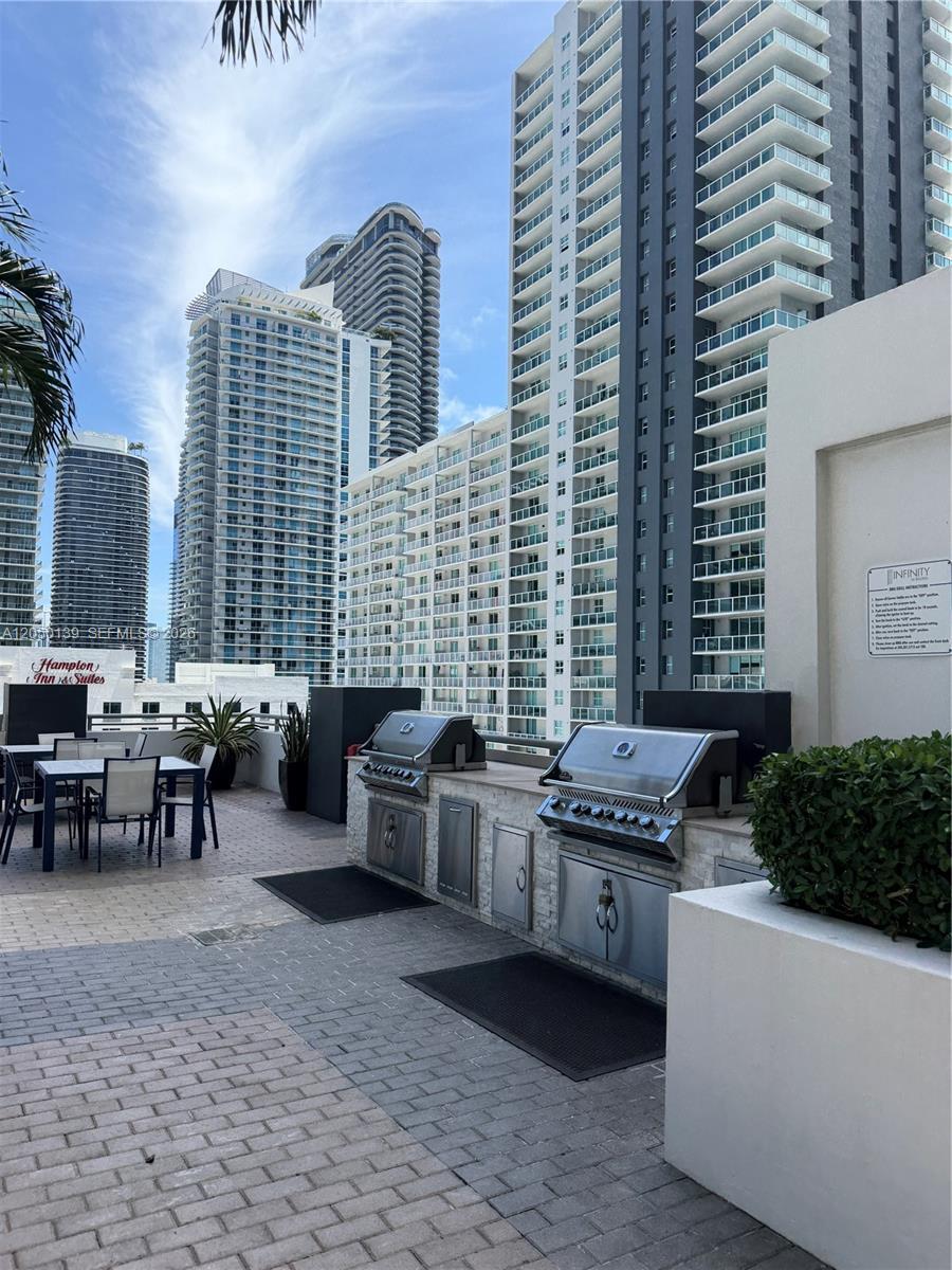 Building Photo - 60 SW 13th St