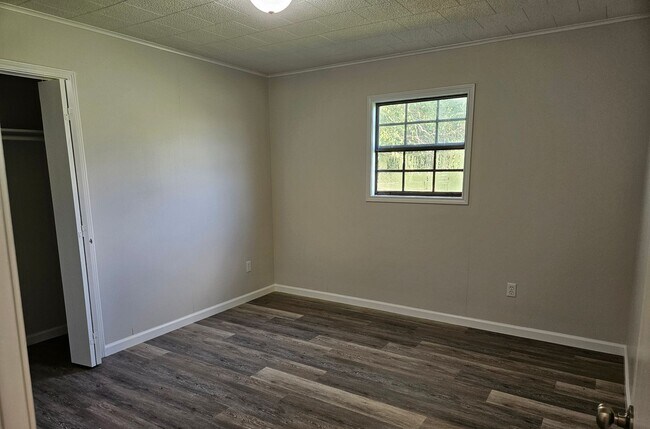 Building Photo - 9733 Cotton Loop