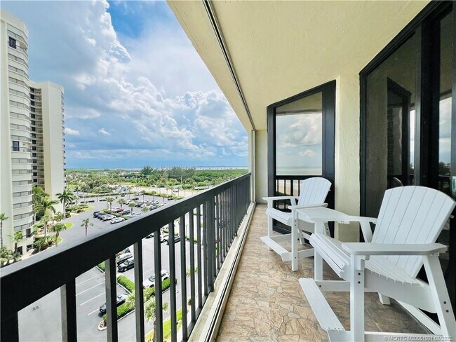 Building Photo - 9500 S Ocean Dr